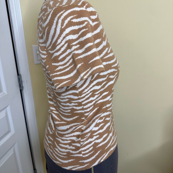 Anthropology Women's Tan Zebra Print short sleeved sweater top - Picture 7 of 10